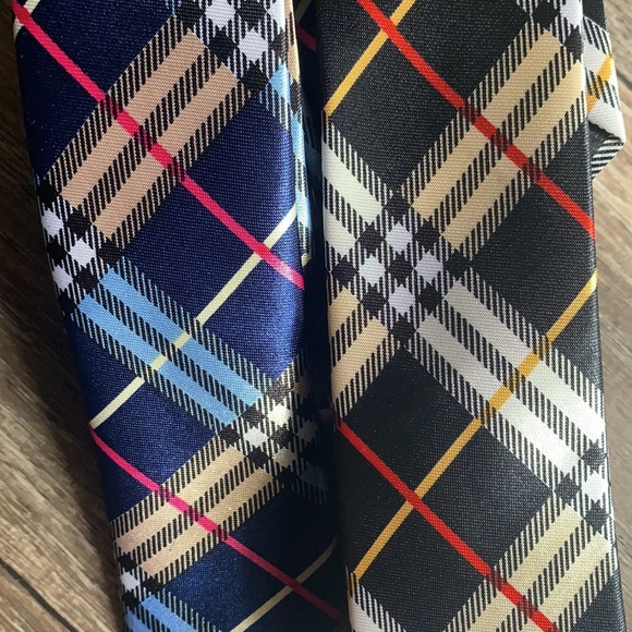 2 Skinny Neckties!! - Picture 3 of 5